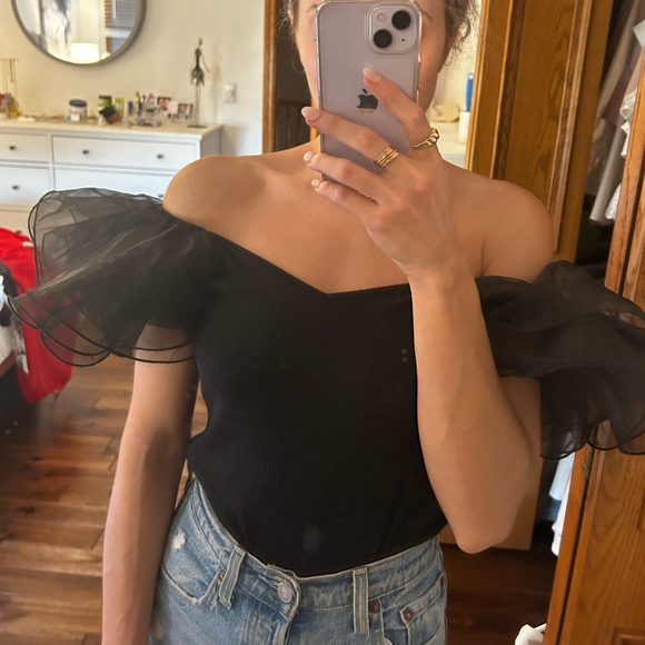 Statement sleeve top - Picture 3 of 7
